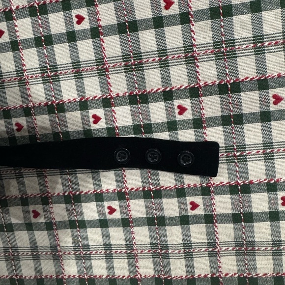 Velvet giant bow tie. Color Black. Button fasteners and adjustable. NWT. - Picture 5 of 5